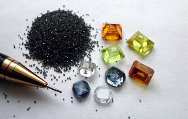 Что такое искусственные алмазы и в чем их отличие от настоящих?