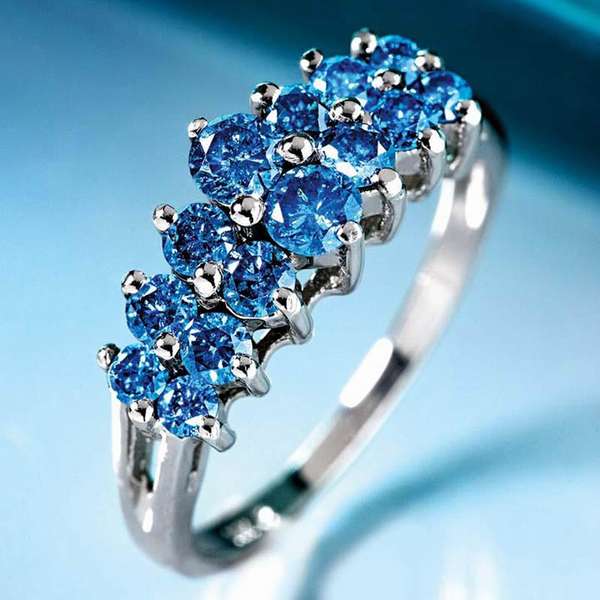 Синий алмаз — настоящая роскошь для богатых и бесстрашных