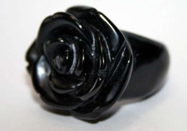 Агат черный кольцо роза