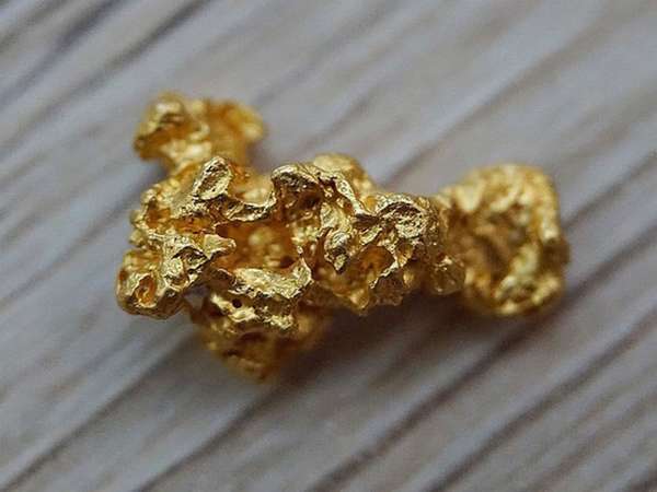 Как выглядит необработанное золото в природе, откуда оно берется и как образуется?